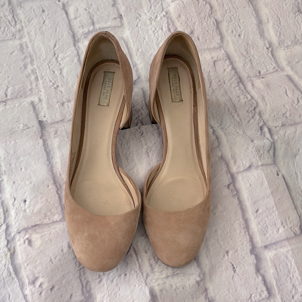 🔵Cole Haan Tan Suede Heels Elegant Design - Picture 15 of 16